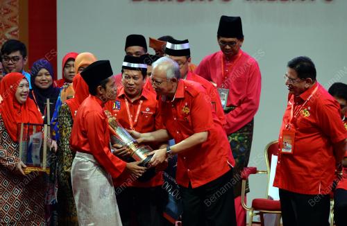 UMNO70_08122015_PIDATO