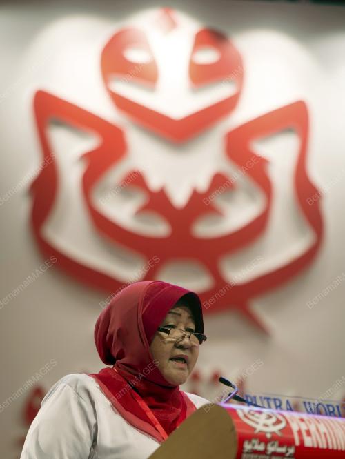 UMNO70_09122015_PERSIANGAN