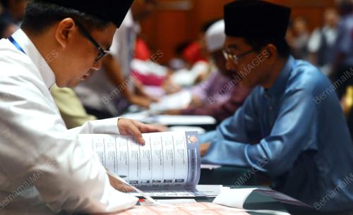 UMNO70_19102013_TITIWANGSA
