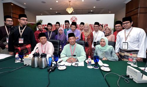 UMNO70_30112012_UMNO_2012