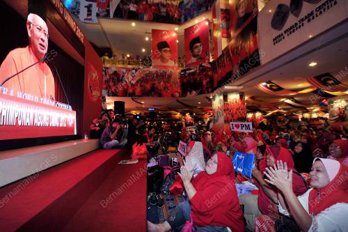 UMNO71_01122012_UMNO_2012