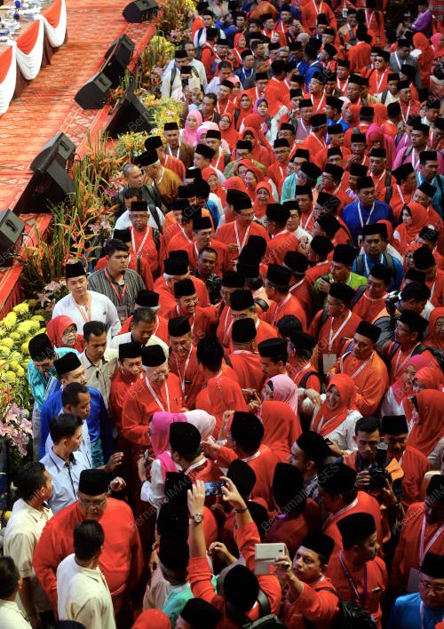 UMNO71_12122015_UMNO