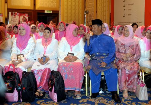 UMNO71_28112012_TPM_PUTERI