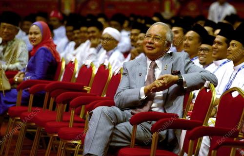 UMNO74_04122013_PM