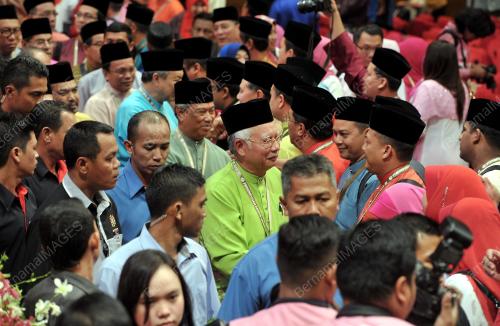 UMNO74_07122013_UMNO