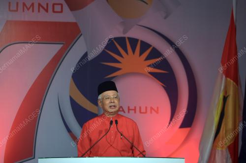 UMNO74_29112016_PECAH_TANAH
