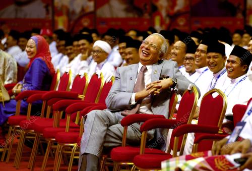 UMNO75_04122013_PM
