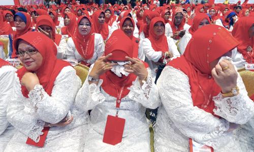 UMNO75_26112014_WANITA