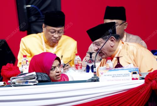 UMNO75_28112014_UMNO