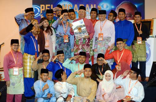 UMNO76_02122016_UMNO