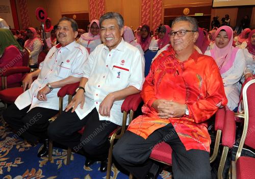 UMNO76_04122013_ZAHID