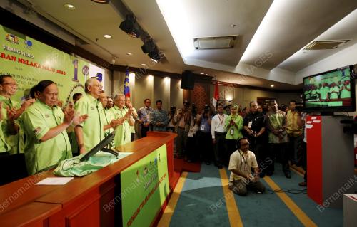 DATUK SERI MOHD NAJIB TUN RAZAK