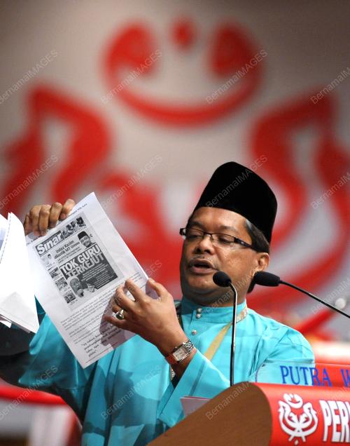 UMNO77_06122013_UMNO