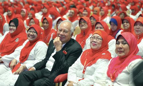 UMNO79_26112014_WANITA_PM