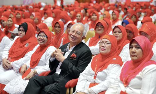 UMNO80_26112014_WANITA_PM