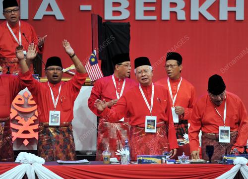 UMNO81_10122015_GULUNG