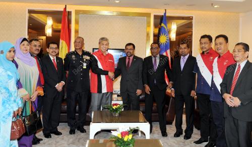 UMNO81_30112016_ZAHID_MALDIVES