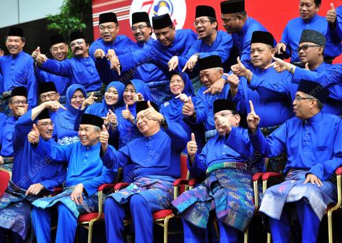 UMNO82_01122016_GROUP