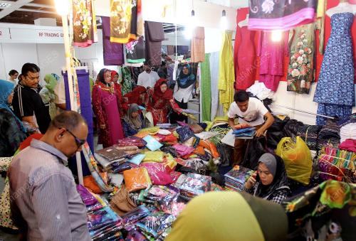 UMNO82_07122013_LELONG