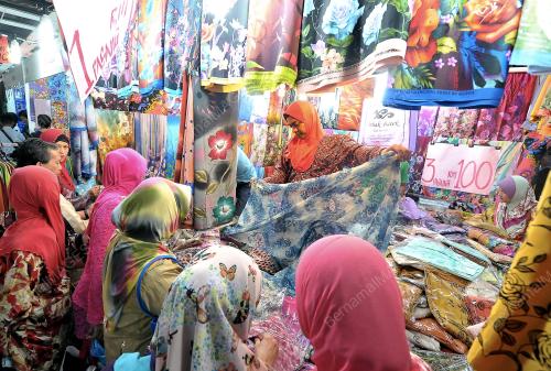 UMNO84_07122013_LELONG
