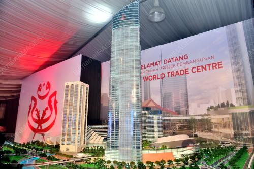 UMNO84_29112016_PECAH_TANAH