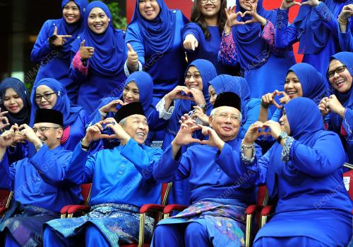 UMNO85_01122016_GROUP