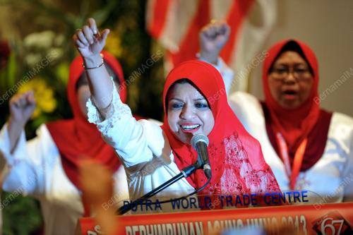 UMNO85_04122013_WANITA