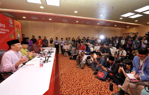 UMNO85_11122015_PAU