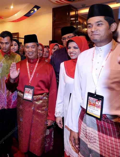 UMNO87_27112012_UMNO_2012