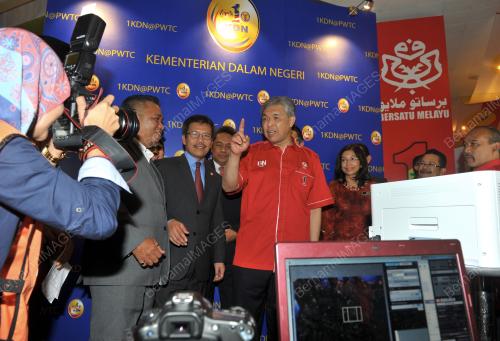 UMNO89_09122015_PAU