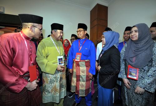 UMNO90_10122015_KELAB