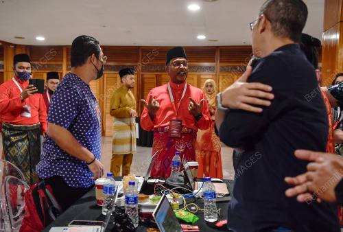 DATUK SERI DR ZAMBRY ABDUL KADIR