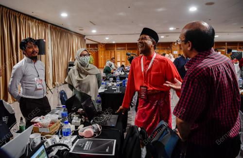 DATUK SERI DR ZAMBRY ABDUL KADIR
