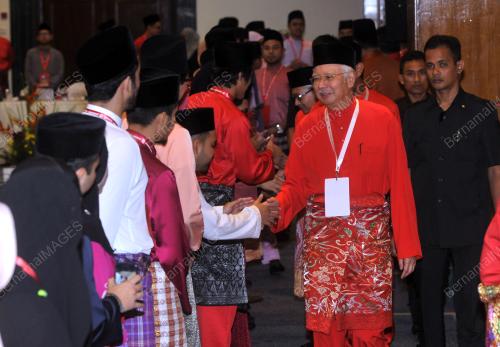 UMNO92_10122015_LUAR