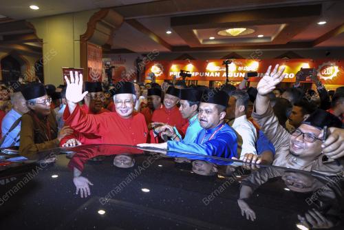 UMNO93_10122015_PC