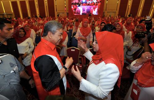 UMNO94_30112016_WANITA
