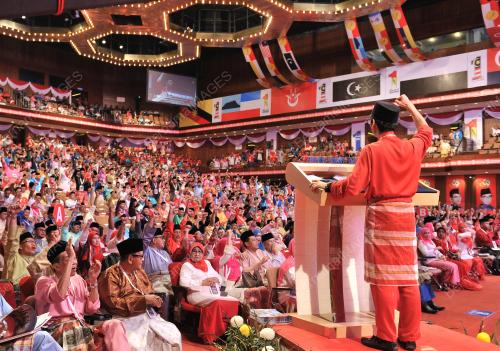 UMNO97_11122015_FARHAN