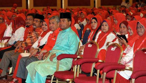 UMNO97_30112016_WANITA