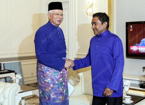 UMNO99_01122016_KUNJUNGAN