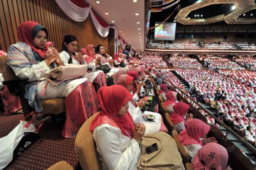 UMNO99_03122013_SAYAP