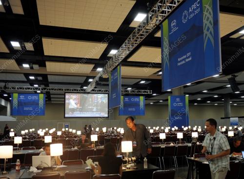 PERSIAPAN PERSIDANGAN APEC