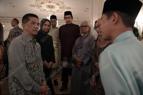 DATUK SERI MOHAMED AZMIN ALI