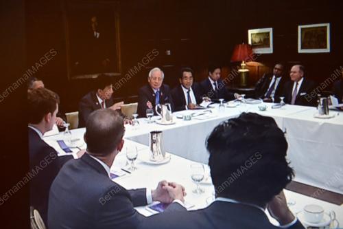 USA01_26092013_PM_FUND_MANAGERS