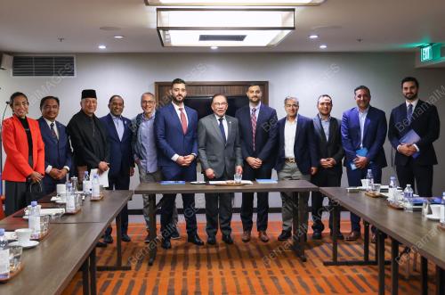 DATUK SERI ANWAR IBRAHIM