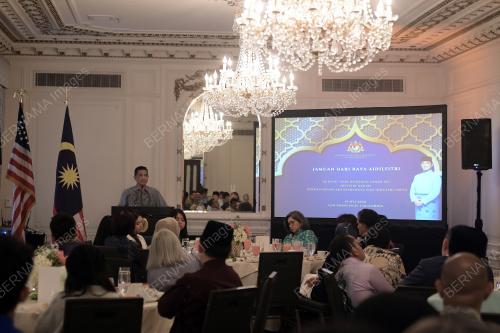 DATUK SERI MOHAMED AZMIN ALI