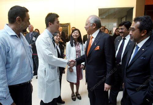 DATUK SERI MOHD NAJIB TUN ABDUL RAZAK