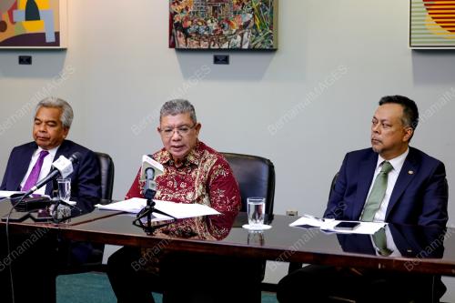 DATUK SERI SAIFUDDIN ABDULLAH