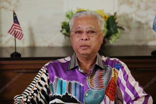 DATUK SERI ISMAIL SABRI YAAKOB