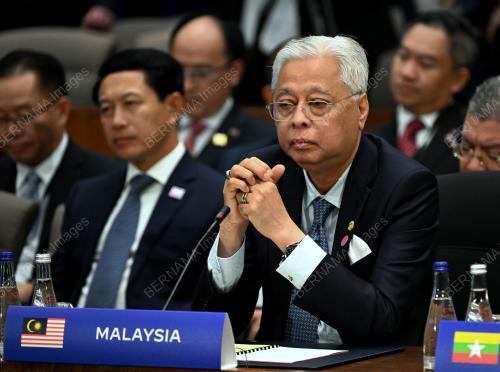 DATUK SERI ISMAIL SABRI YAAKOB
