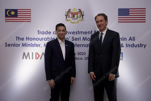 DATUK SERI MOHAMED AZMIN ALI